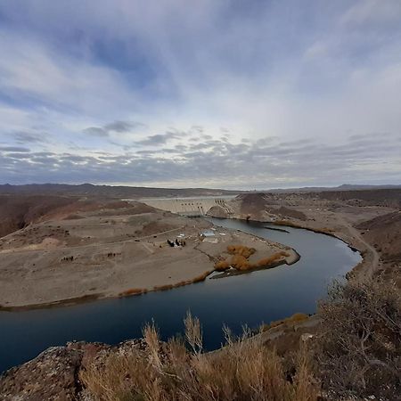 Bardas Del Limay Dormi-Con Hidromasaje - Totalmente Equipado 普洛缇尔 外观 照片